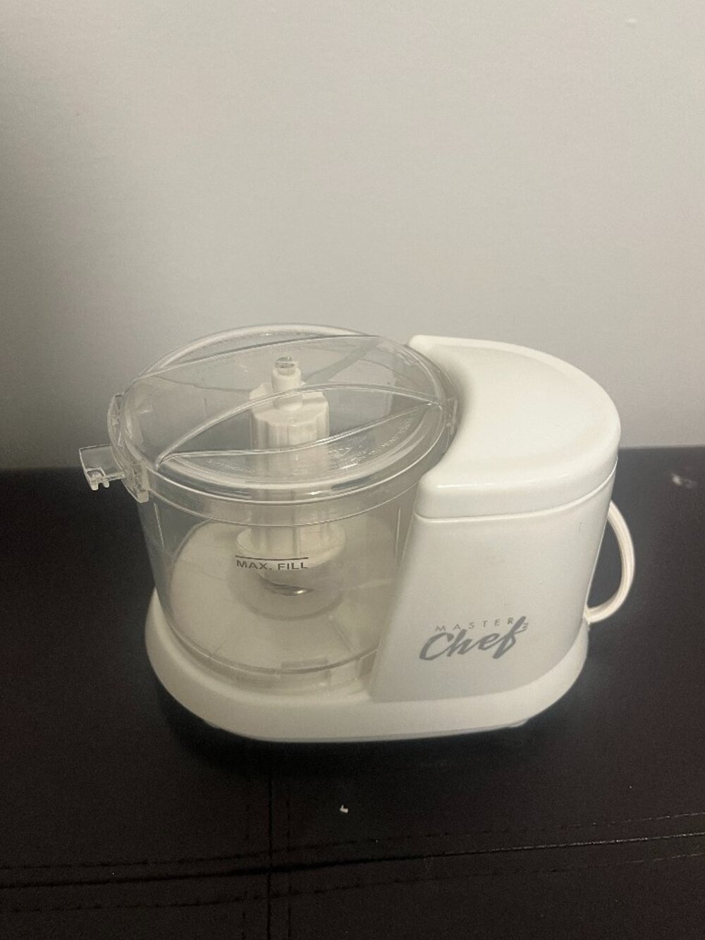 Magic Chef Mini One-Touch 2-Cup Food Chopper/Processor  White Model # 043-0022-6